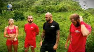 Primele imagini de la Exatlon după duelul Monicăi Roşu cu Paula Vieru! Cum au reacţionat Faimoşii la plecarea unui coechipiere: "Nu avem timp să stăm supăraţi"