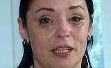 Andreea Marin a izbucnit în lacrimi: "Am 5-6 operaţii la activ"