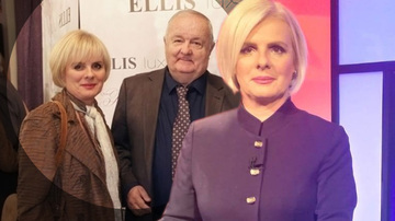 Văduva lui Cristian Ţopescu arată senzaţional la 52 de ani! Uite cât de elegantă este Christel îmbrăcată într-o tunică mov!