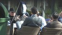 "Inghesuit" de dosarele penale, Mitica Dragomir face spectacol la terasa, cu amicii! Uite-l pe "Corleone" cum tine sedinta in aer liber | VIDEO