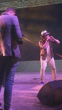 Milionarul indian care a comandat sampania de 15.000 de euro la mare este fan What's Up! VIDEO EXCLUSIV