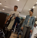 Florin Tanase si-a luat iubita cu el, pe post de consilier vestimentar!! Stelistul a fost imbracat din cap pana-n picioare de frumoasa Medeea VIDEO
