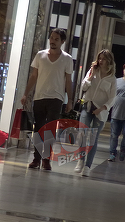 Necazuri in Paradis? Razvan Simion, la un pas de o criza de nervi provocata de Lidia Buble! Avem imagini fabuloase cu un moment tensionat intre cei doi amorezi | VIDEO EXCLUSIV
