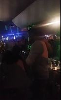 Stefan Stan a petrecut alaturi de mama si de prietenii apropiati la implinirea a 40 de ani! Ce nebunie a facut artistul de ziua lui?! | VIDEO EXCLUSIV