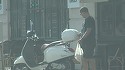 Augustin Viziru s-a facut baiat de casa! "Armando" a mers la piata cu scuterul si la final si-a facut plinul de... pateuri! VIDEO EXCLUSIV