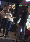 Raluk si-a scos in lume iubitul cu alura de "Bilzerian!! Au purtat adidasi identici, sa vada lumea ca sunt impreuna