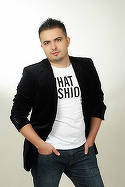 Adrian Minune a ocolit nunta "fratelui" Adrian Mutu! Vezi de ce a lipsit manelistul preferat al "Briliantului" din programul artistic al evenimentului!