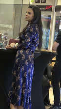 Aparitie ravasitoare in mall! Anca Serea a facut senzatie cu tinuta si accesoriile ei scumpe, dar si cu un gest extrem de... provocator! VIDEO EXCLUSIV