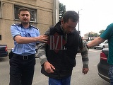 Un barbat din Iasi si-a gasit fiica spanzurata. Ce a facut dupa este ingrozitor! I-a taiat stomacul fratelui si l-a lasat sa moara