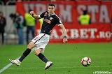 E scandal imens! Patru fotbalisti din nationala Romaniei au baut alcool in avion! Selectionerul a decis sa ii trimita acasa!