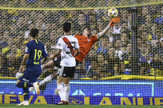 Boca Juniors vrea victoria la "masa verde" cu River Plate şi va sesiza TAS