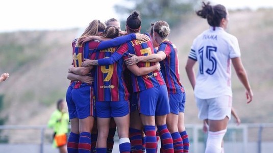 S-a jucat primul El Clasico la fotbal feminin. Barcelona - Real Madrid a oferit patru goluri