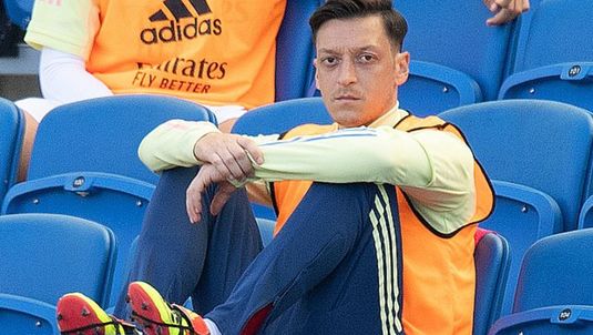 Coşmarul lui Mesut Ozil la Arsenal este aproape de final. Acesta pe cale de a semna cu Fenerbahce din luna ianuarie