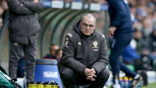 Leeds a pierdut 2-6 cu Manchester, însă antrenorul celor de la Leeds a vorbit aproape o oră despre cum echipa lui a fost mai bună