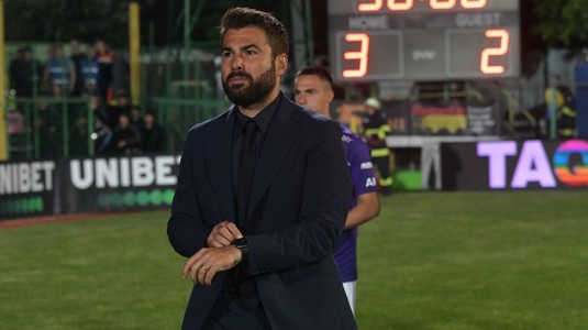 Adrian Mutu şi-a lansat cartea. Mesajul special al antrenorului: "E o provocare. Nu e deloc uşor să vorbeşti de anumite experienţe"