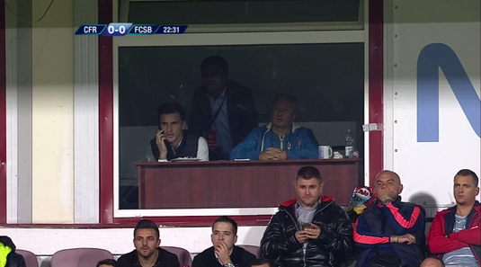 VIDEO | Dezvăluiri despre cum a trăit Petrescu meciul cu FCSB din tribună. Ce fază l-a enervat