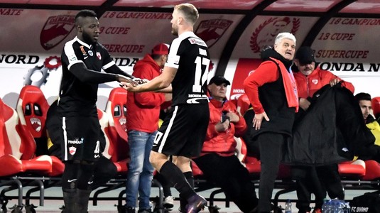 Dinamoviştii, din nou ironizaţi: "A fost Gnohere, acum e Nemec, FCSB mereu vă păcăleşte"