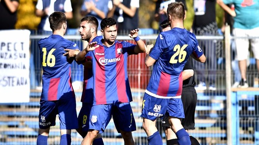 FOTO | CSA Steaua a învins-o clar pe Comprest şi rămâne în cursa cu Academia Rapid! Roş-albaştrii au făcut spectacol în Ghencea