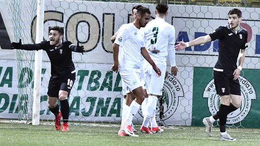 VIDEO | Comedia erorilor. Chiajna - Astra 1-2. Toate golurile au fost înscrise din mari greşeli individuale
