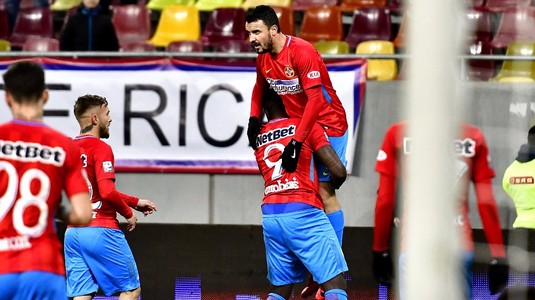VIDEO | Reacţia lui Panduru după golul din corner marcat de Budescu: "Dică a crezut că-l salută pe el"