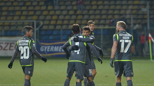 VIDEO | Dinamo face instrucţie cu Sepsi şi se apropie la un punct de PlayOff! Nemec, Nedelcearu şi Salomao au înscris pentru ”câini”