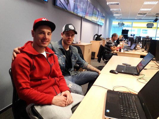 EXCLUSIV dolcesport.ro | Bicfalvi, în dialog cu fanii: "Dacă nici eu nu mă implic în joc...". Ce răspuns a dat la întrebarea dacă va continua la Dinamo şi cu cine a făcut schimb de tricou