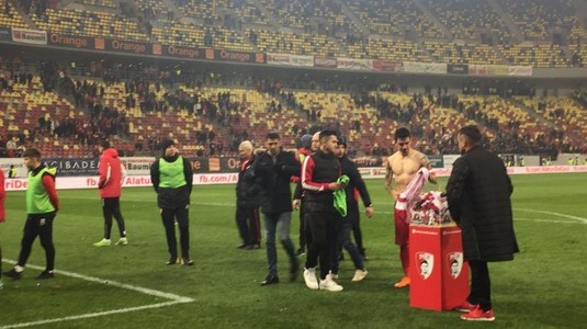 Gest superb al jucătorilor lui Miriuţă după remiza cu FCSB. Dinamoviştii, uniţi pentru suporterul bolnav de cancer