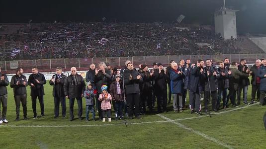 VIDEO | Ăsta e farmecul Giuleştiului! Imagini absolut senzaţionale la ultimul meci pe "Valentin Stănescu". Gloriile Rapidului au cântat cot la cot cu fanii