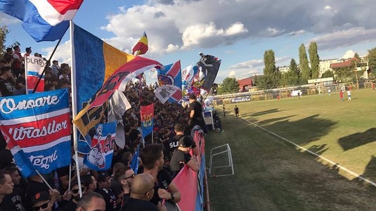 FOTO | Şi galeria Stelei a reacţionat după crimele oribile din Caracal! Mesajele afişate de Peluza Sud