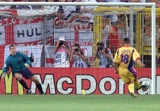 Dorinel Munteanu doboară un mit. Ce s-a întâmplat, de fapt, la faza penalty-ului de la Euro 2000 executat de Ionel Ganea