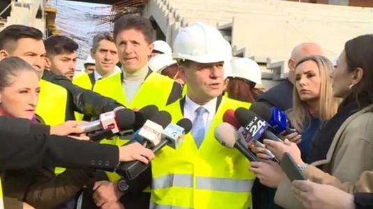 Ludovic Orban a vizitat stadioanele care se construiesc pentru Euro 2020. Concluzia premierului: "În patru ani, nu s-a făcut nimic"