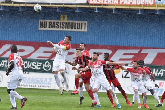 CFR Cluj construieşte un lot imbatabil! Un fundaş central din Liga 1 va semna cu campioana