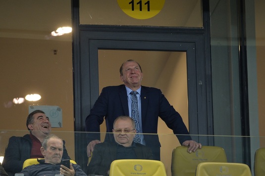 Jucătorul ”uitat de FCSB la echipa a doua” l-a impresionat pe Duckadam: ”A arătat că merită mai multă încredere” | EXCLUSIV