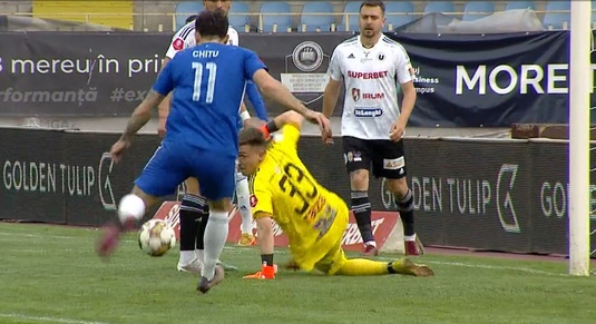 VIDEO | Apărarea lui U Cluj, dezmembrată de U Craiova 1948. Aurelian Chiţu a profitat şi a marcat primul hat-trick din carieră