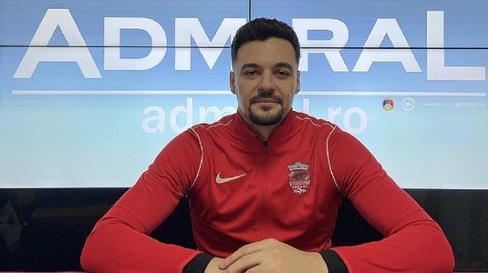 Adi Petre a fost prezentat oficial la noua echipă! Unde a putut ajunge, după FCSB, Farul şi Hermannstadt: "Bun venit în familie"