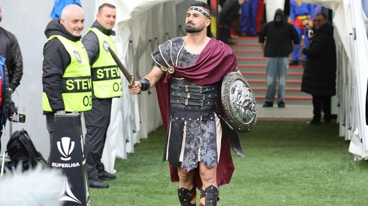 Povestea halucinantă de viaţă a "Gladiatorului” de la FCSB! Copilăria grea l-a transformat într-un erou pentru tribunele roş-albastre: "Mama lui a suferit un accident” | EXCLUSIV