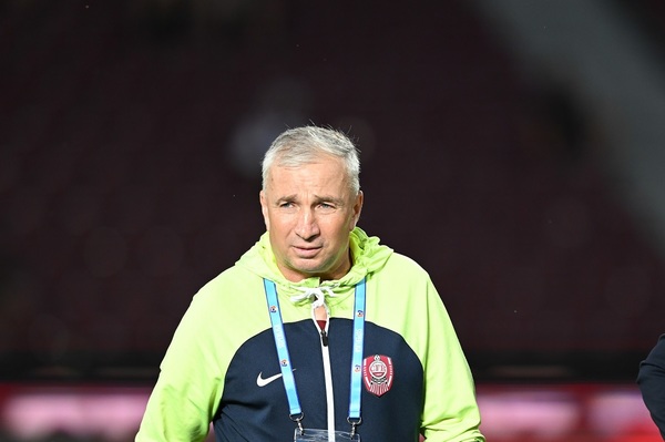 Dan Petrescu dă Rapidul în judecată pentru 120.000 de euro! Antrenorul a împrumutat CFR Cluj şi vrea să-şi recupereze banii. Toate detaliile litigiului