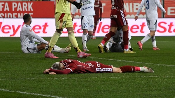 Panduru şi Cosmescu au reacţionat după ce au auzit "scuza" lui Petrila pentru ratarea monumentală: "N-am văzut niciodată aşa ceva” | VIDEO