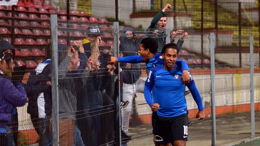 VIDEO | Dinamo - Viitorul 0-4. Echipa din Ştefan cel Mare, desfiinţată şi de fani şi de Viitorul!