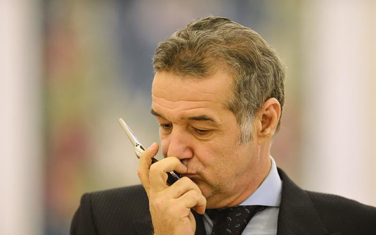 EXCLUSIV | Cei doi atacanţi români ajunşi pe lista FCSB-ului! Becali a pus imediat mâna pe telefon: "M-a luat prin surprindere!"