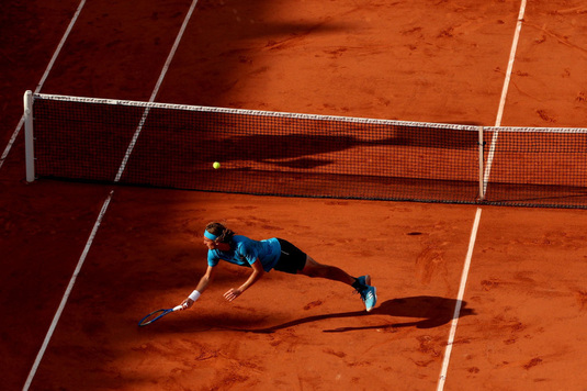 Dărâmat după cel mai frumos duel din 2019 la Roland Garros! "Sunt epuziat, am creierul gol!" Tsitsipas a plâns după meciul epic cu Wawrinka