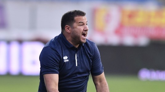 VIDEO | "N-ai ce căuta în Liga 1!". Marius Croitoru a dus războiul mai departe şi la declaraţii: "Varul e pe teren, e nestins, lăsaţi-mă cu VAR-ul"