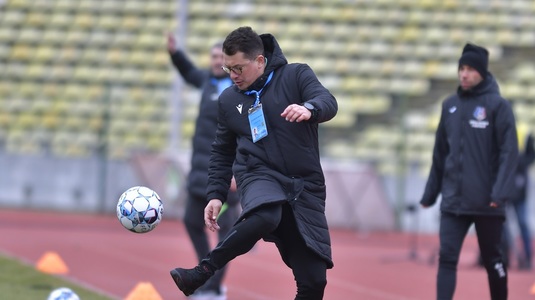 Îndepărtat de la clubul din Superligă, antrenorul vrea să revină pe teren: ”Mă reactivez ca jucător”. De ce ia în calcul această decizie