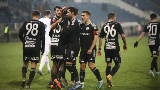OUT de la ”U” Cluj! Fostul jucător al lui Brighton şi Feyenoord a rezistat doar trei luni în România