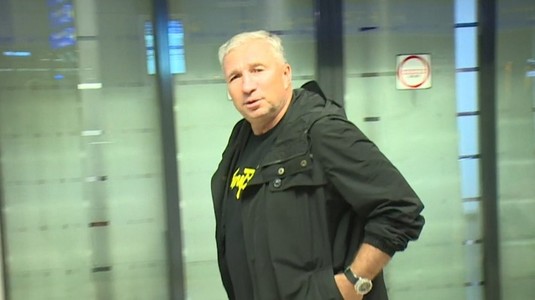 Dan Petrescu a revenit în România şi a anunţat cu ce patron a discutat: "Pe jucători nu-i cunosc. Doar el m-a sunat"
