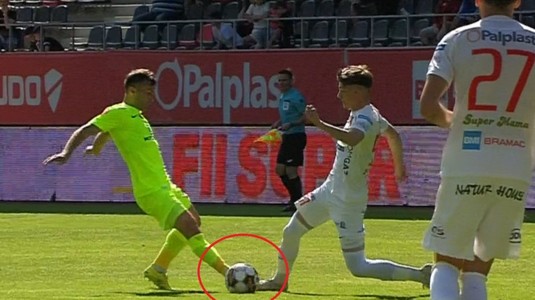 VIDEO | Faza care ar putea să o îngroape pe Dinamo! Decizie controversată de arbitraj în Hermannstadt - Iaşi. Trebuie validat golul?