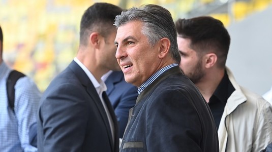 Le reproşează că nu l-au instalat pe Ionuţ Lupescu în conducerea clubului din Superliga! "Acţionarii nu l-au acceptat, dar el a stat cu Ferguson, Capello"