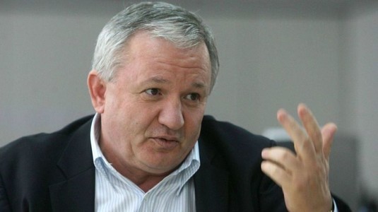 Adrian Porumboiu a intrat în direct şi a făcut o dezvăluire uluitoare: "În România nu sunt trei echipe campioane care să nu fi câştigat cu ajutorul FRF, al Ligii sau al arbitrilor"