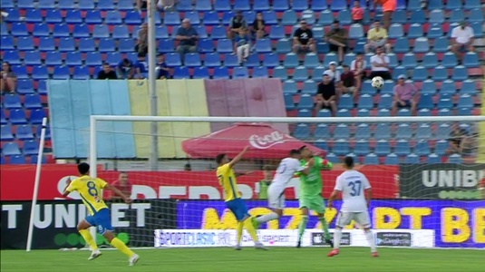 LIVE VIDEO | FC Botoşani - Farul Constanţa, ACUM, pe Orangesport.ro. Oaspeţii au egalat după o gafă imensă a portarului moldovenilor