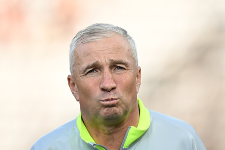 OUT de la CFR! Dan Petrescu nu a mai suportat şi l-a dat afară, după egalul cu Botoşani: ”Cu ăsta n-am ce juca, aduceţi-mi altul!”